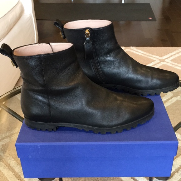 Stuart Weitzman Riley Ankle Zip Up Bootie with Lug Sole Black Size 8. Like New! - Picture 8 of 16